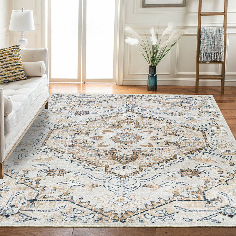 Vintage-Inspired Area Rug Kalsten