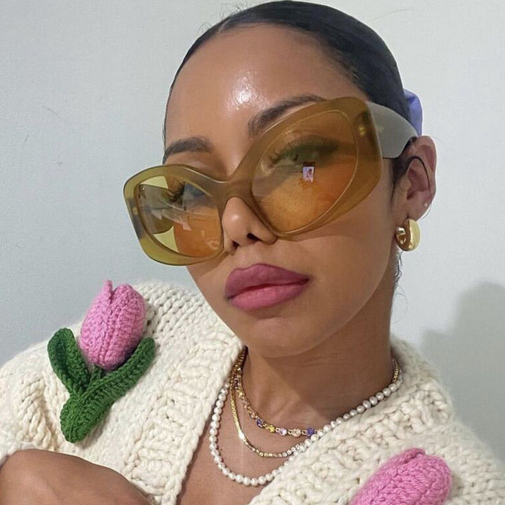 Women's oversized sunglasses in a modern design Kalsten