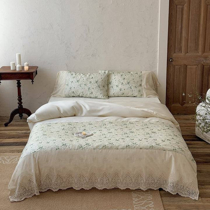 Bedding set made of cotton-linen with stonewashed finish, floral jacquard and crocheted lace edge