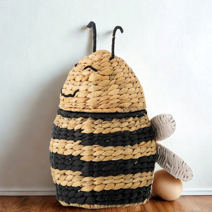 Handcrafted decoration basket made of natural materials Kalsten