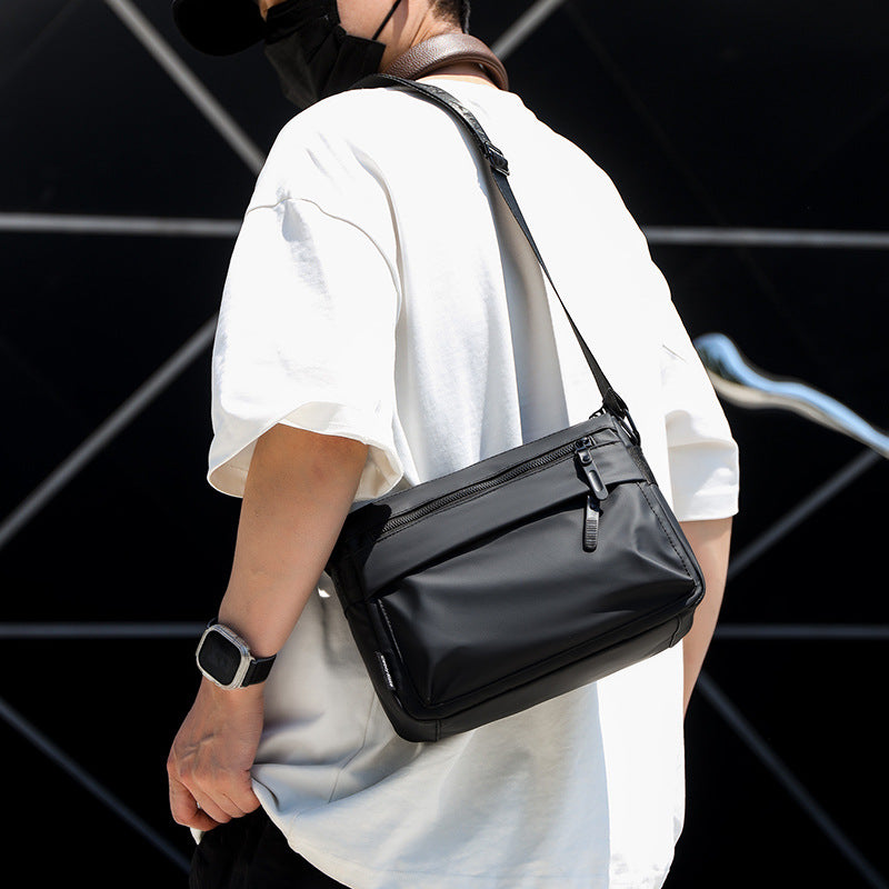 Versatile Urban Messenger Bag Kalsten