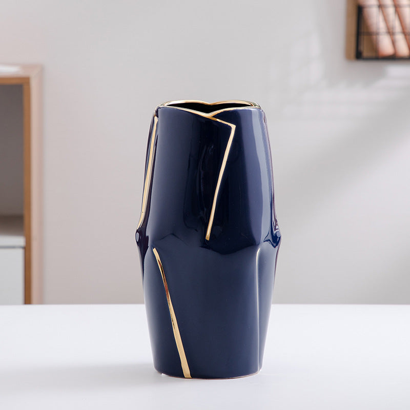 Decorative ceramic vase with golden accents Kalsten
