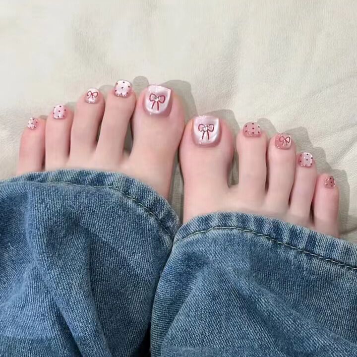 Decorative Press-On Toe Nail Art Kalsten