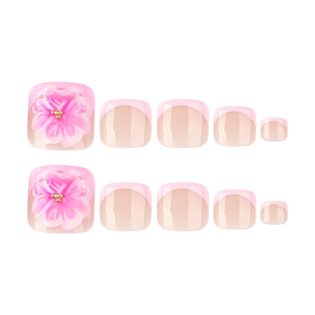Artistic toenail design with floral accents Kalsten