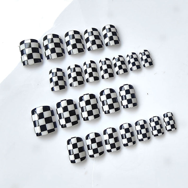Artificial nails in modern chessboard design Kalsten