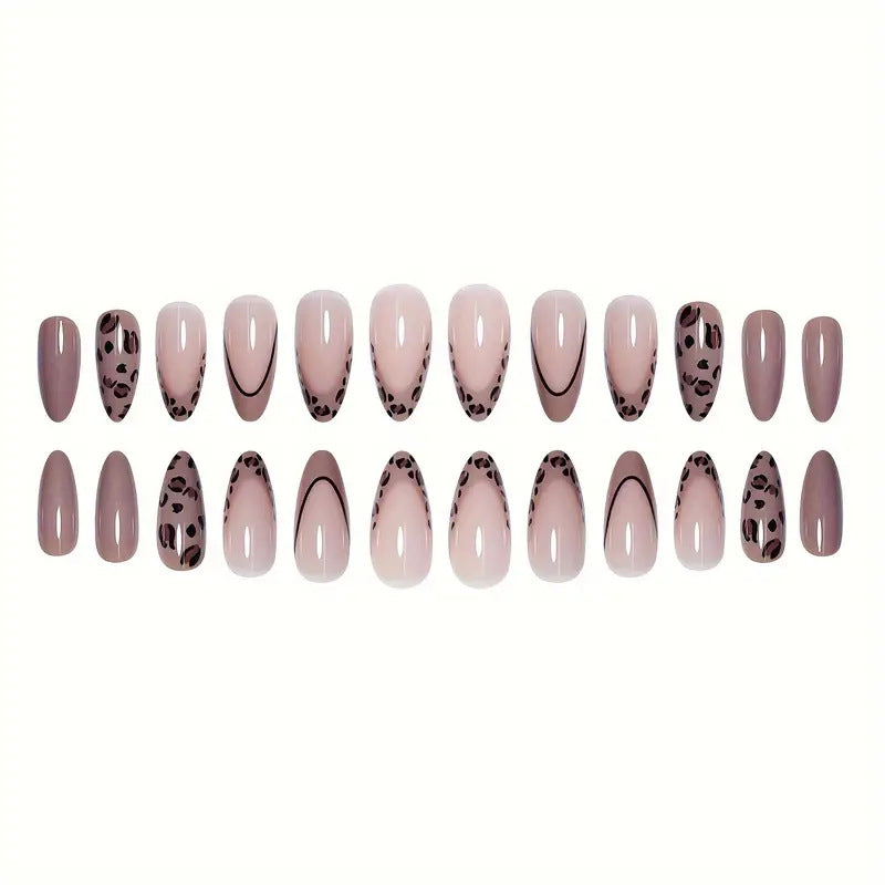 Nail set with stylish leopard pattern Kalsten