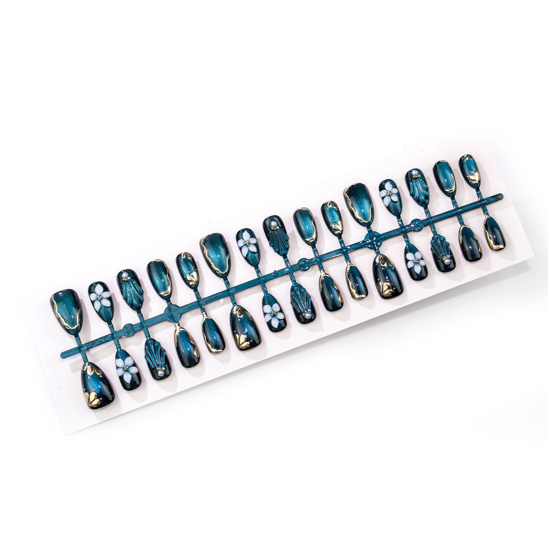 Artistic Floral and Gel Press-On Nail Art Kalsten