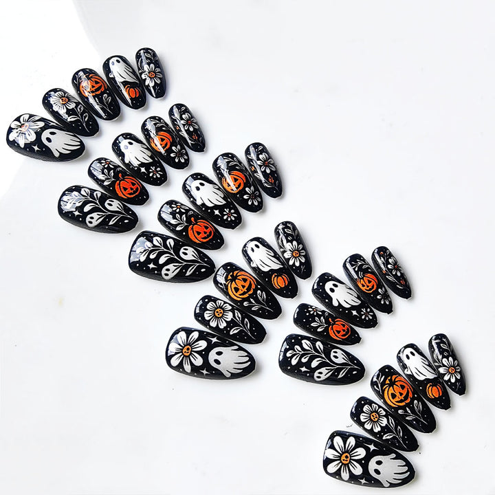 Artificial nails in Halloween design Kalsten
