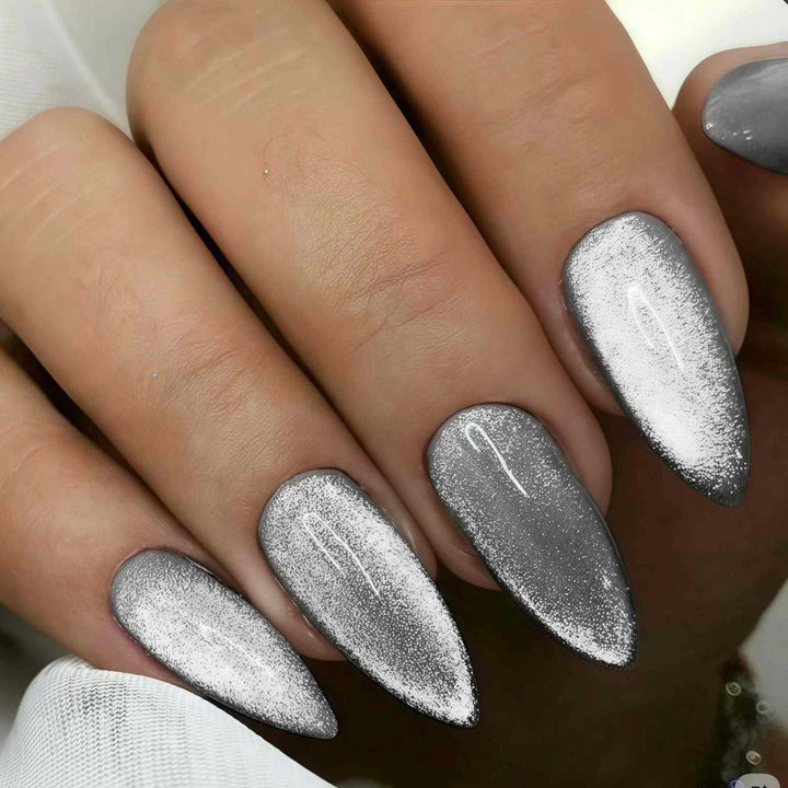 Glamorous Shimmering Press-On Nail Tips Kalsten