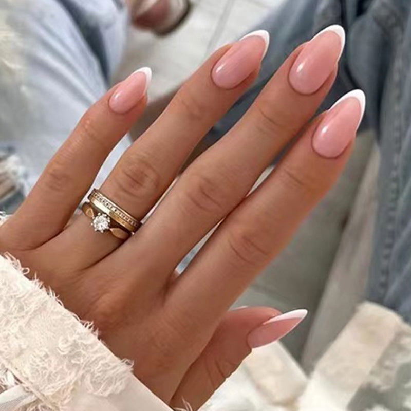 Elegant and shiny nail extensions Kalsten