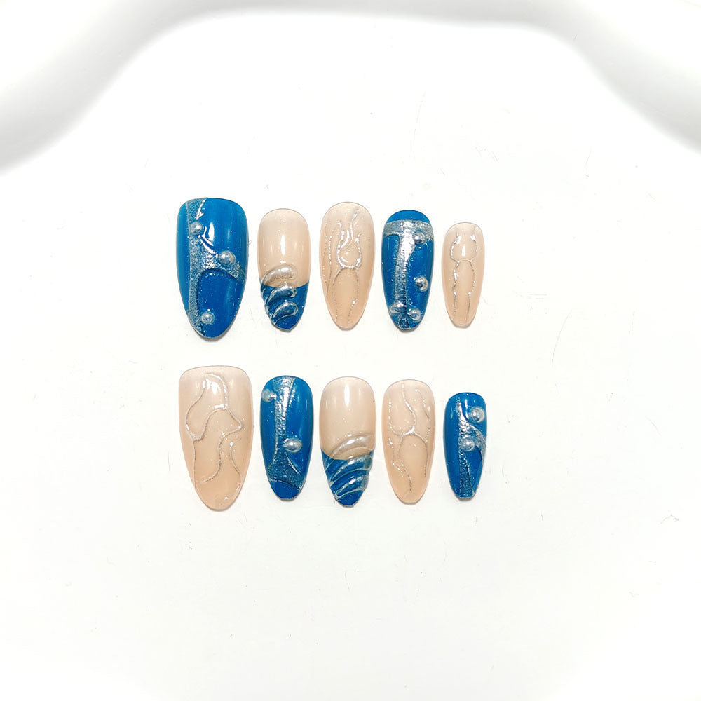 Artificial nails with luxurious wave design Kalsten