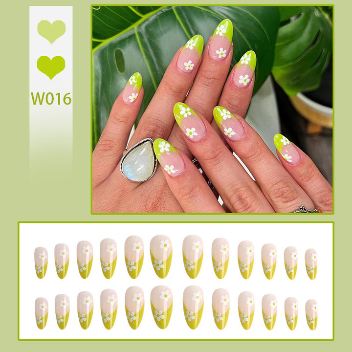 Artistic nails with flower design Kalsten