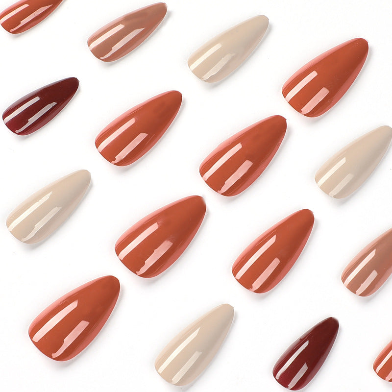 Creative nail art with stylish stiletto shape Kalsten