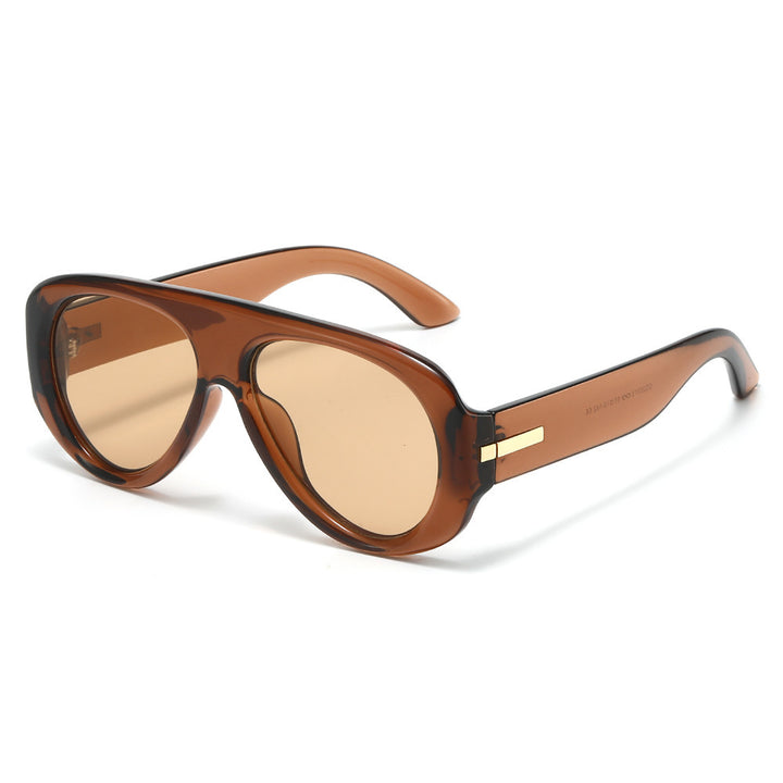 Vintage-Inspired Aviator Sunglasses with Subtle Gold Accents Kalsten