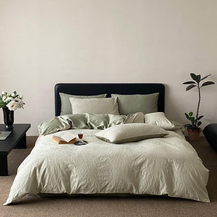 Elegant bed linen set made of cotton satin with embossed fan relief