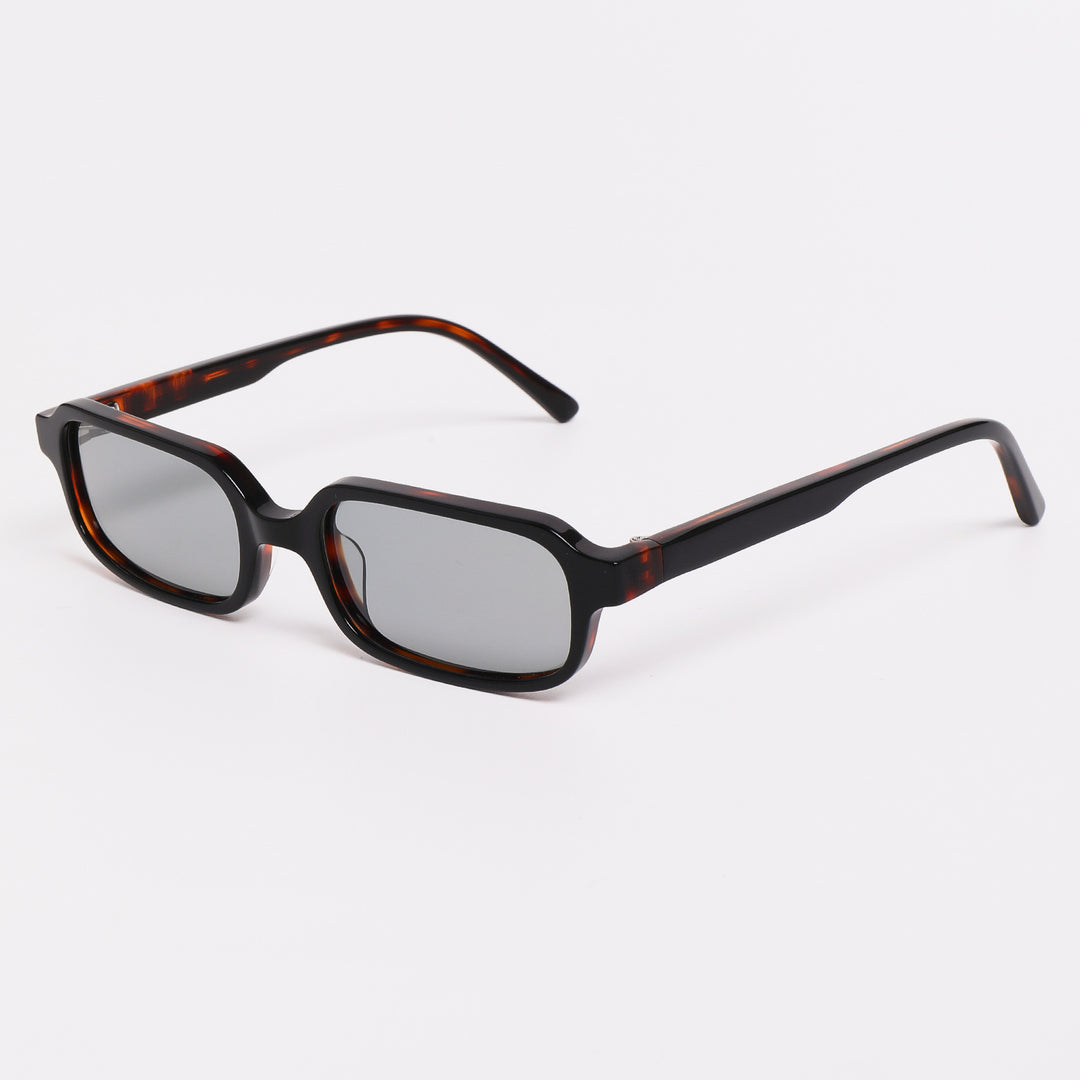 Women's sunglasses in a modern, angular design with advanced UV protection lenses Kalsten