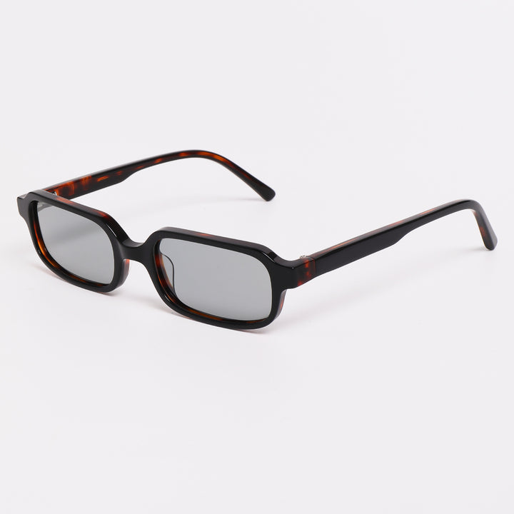 Women's sunglasses in a modern, angular design with advanced UV protection lenses Kalsten