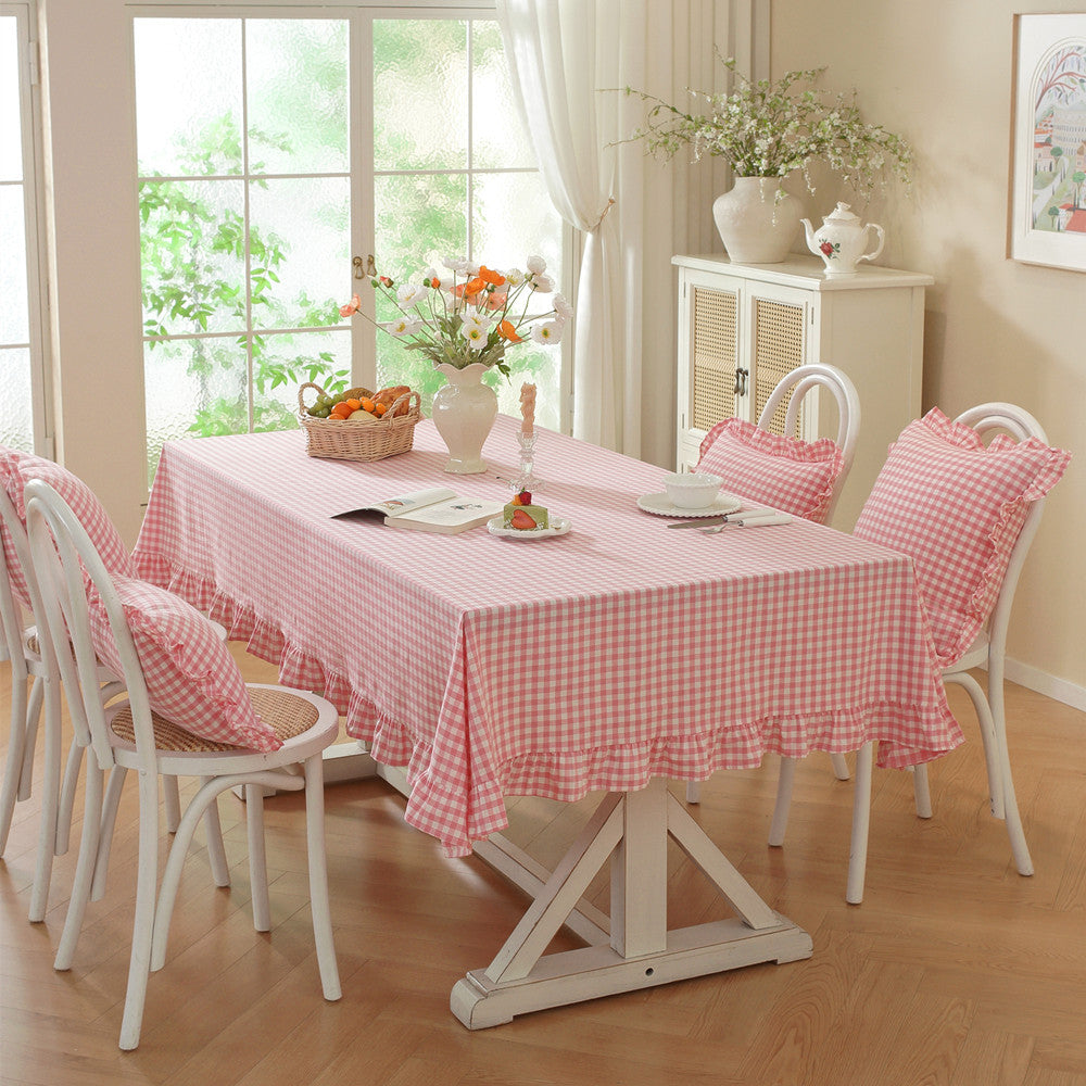 Gingham Ruffled Tablecloth
