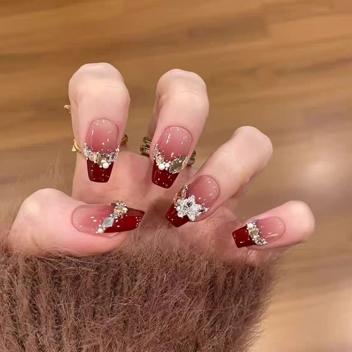Glamorous artificial nails with elegant rhinestone design Kalsten