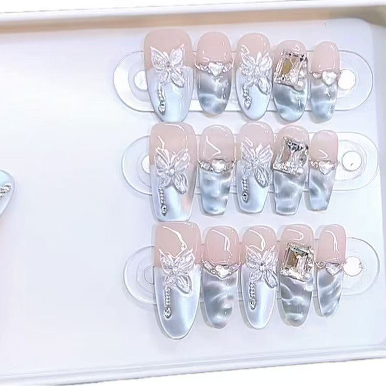 Butterfly-Embellished Press-On Nail Set Kalsten