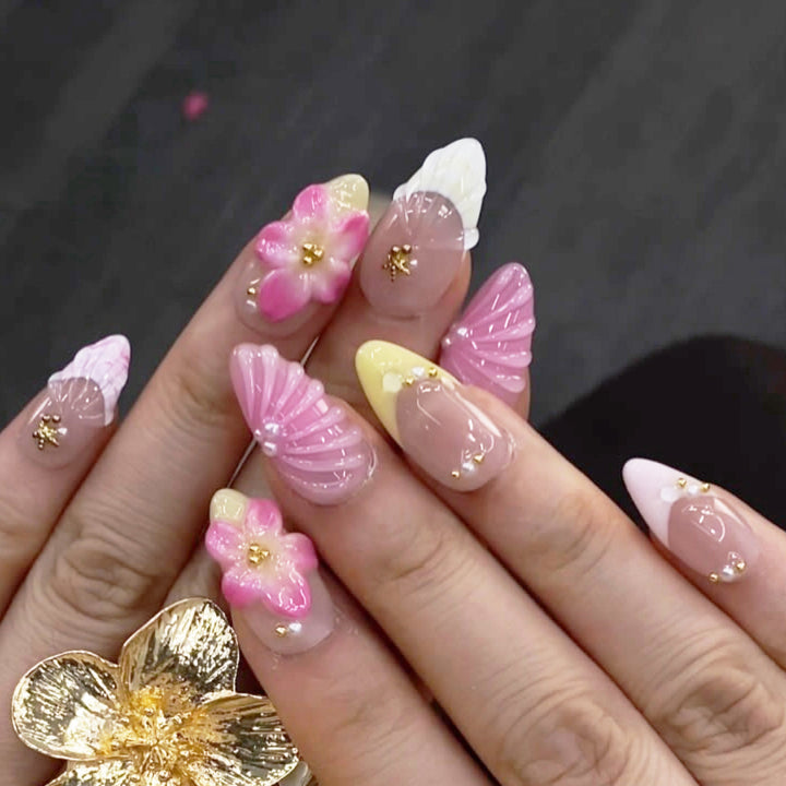 Artisan Floral Nail Art Kalsten