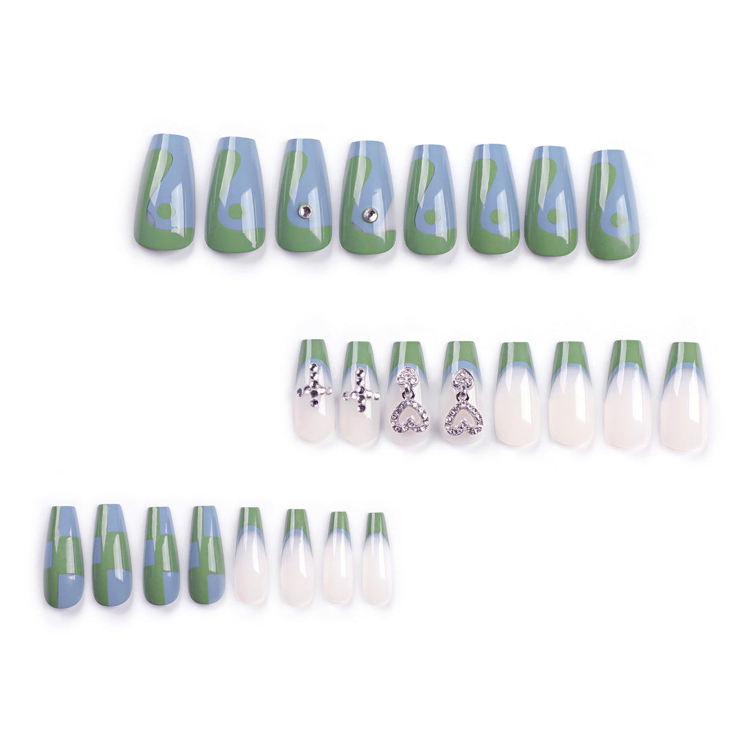 Artistic nail extensions with decorative jewelry effect Kalsten