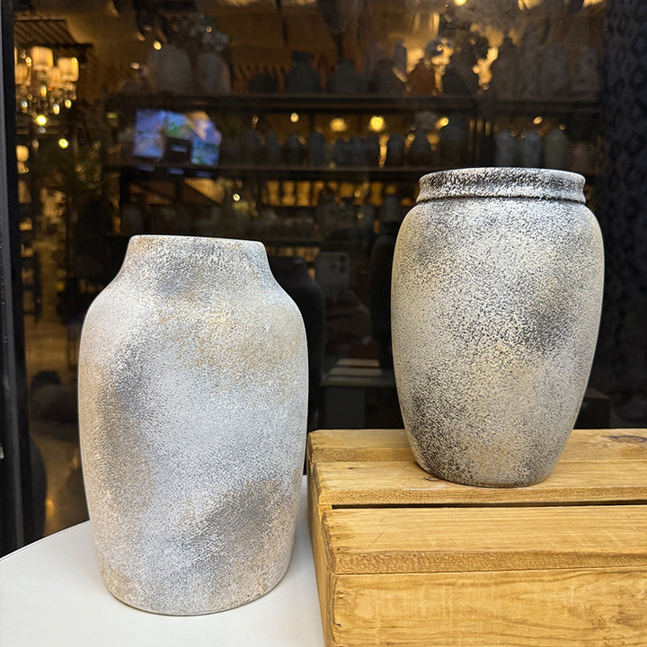 Elegant Ceramic Vase Kalsten