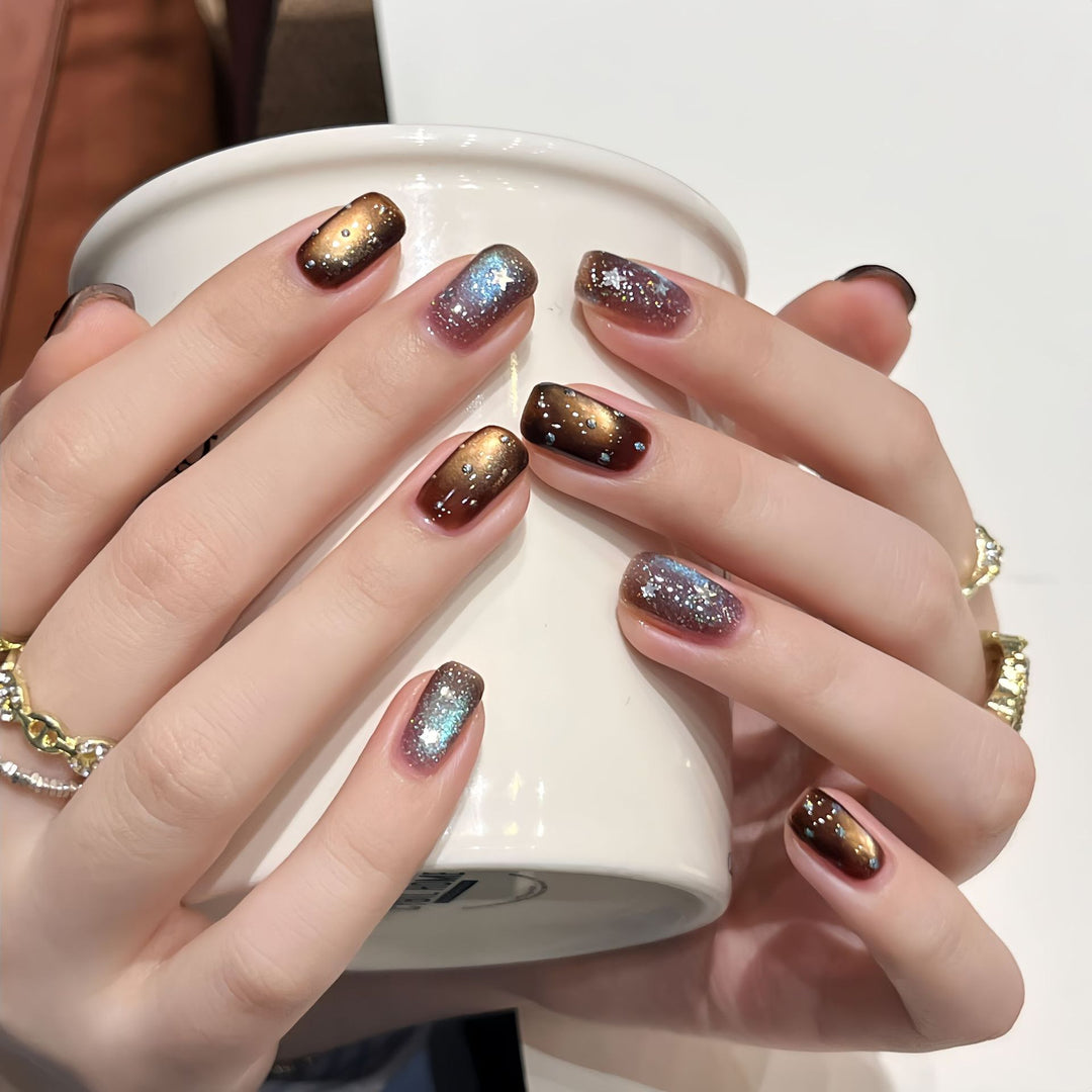 Acrylic Nails with Shimmering Gradient Color Kalsten