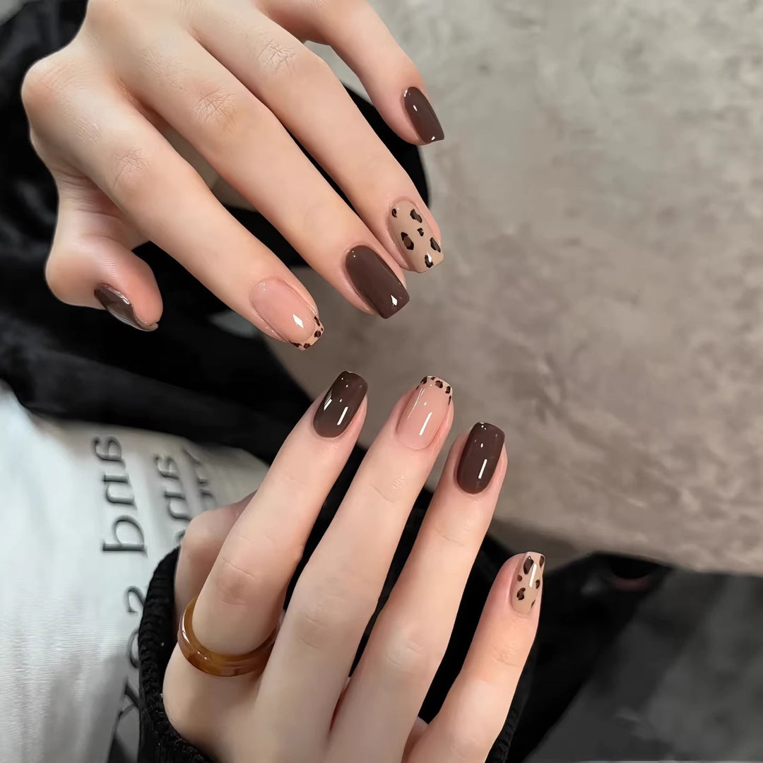 Artistic Leopard Print Press-On Nail Set