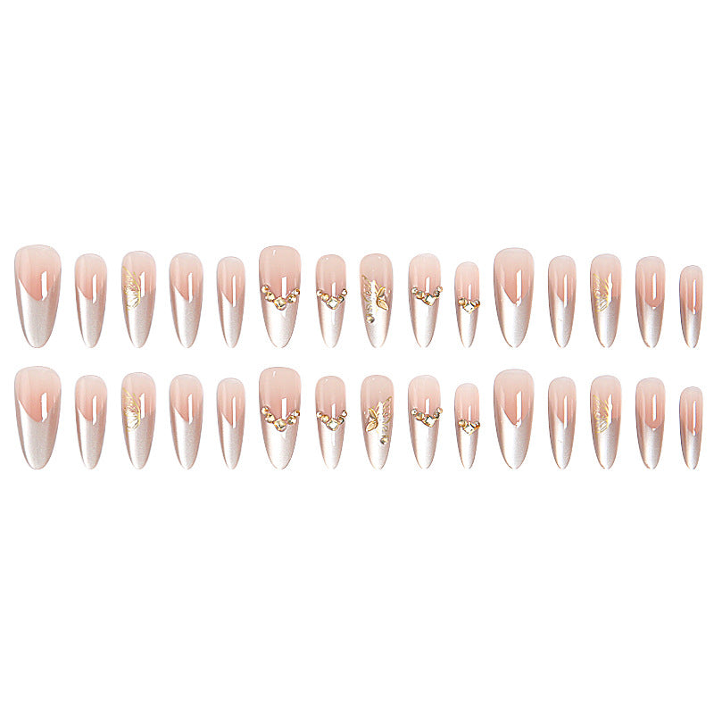Glamorous art nails with elegant golden details Kalsten