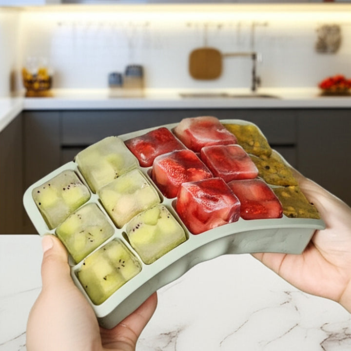Silicone ice cube tray with practical storage box Kalsten