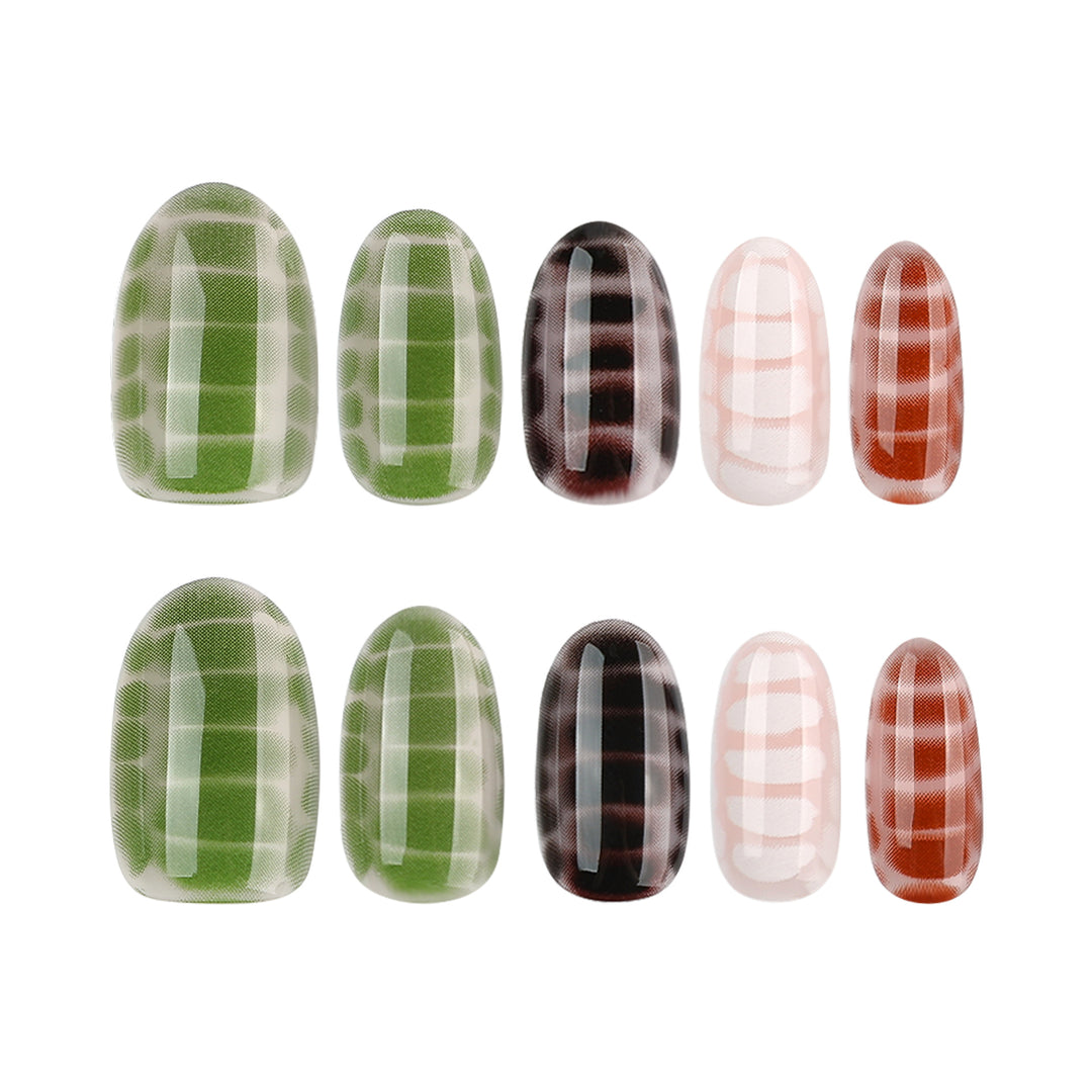 Artful nail art with creative patterns Kalsten