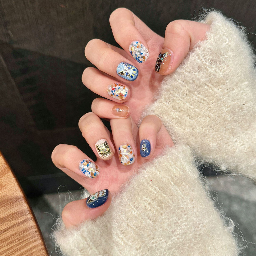 Artificial Nail Set with Colorful Glitter and Creative Designs Kalsten