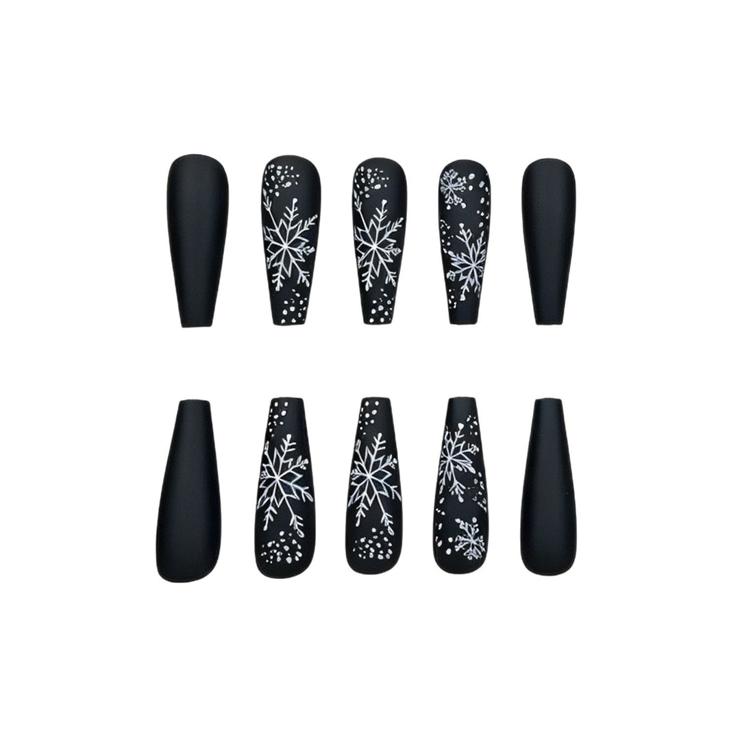 Winter-Themed Nail Art Enhancements Kalsten