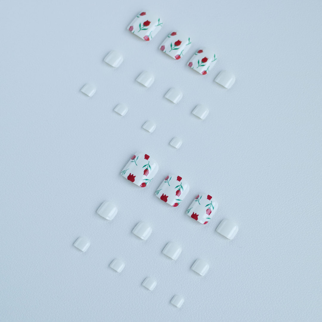 Floral Patterned Pedicure Nail Art