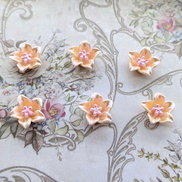 Decorative flower appliqués Kalsten