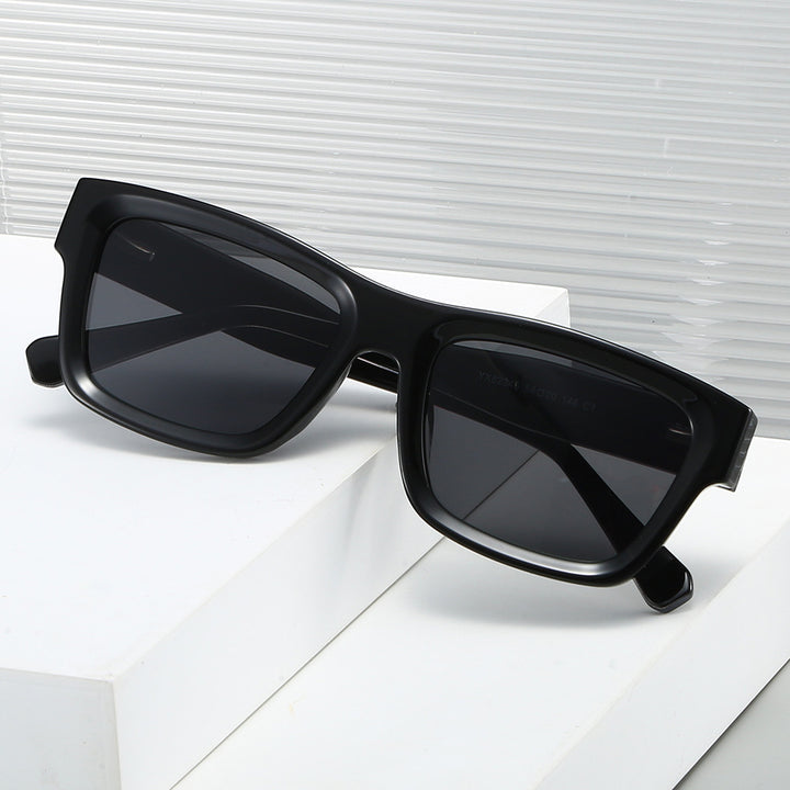 Women's sunglasses in an urban, angular design with metallic accents Kalsten