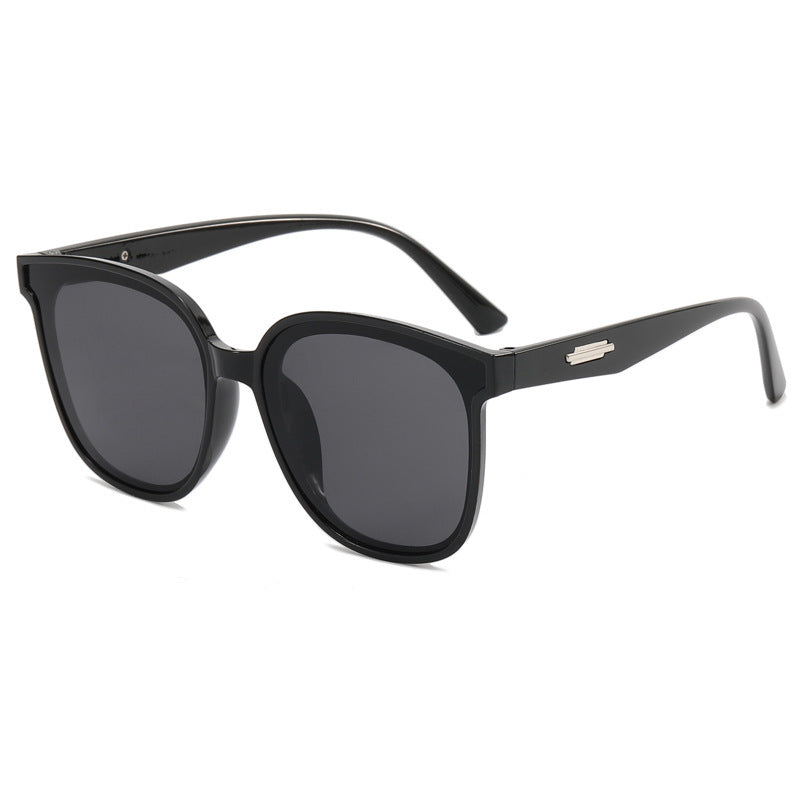 Women's stylish sunglasses with wide frame and UV protection Kalsten