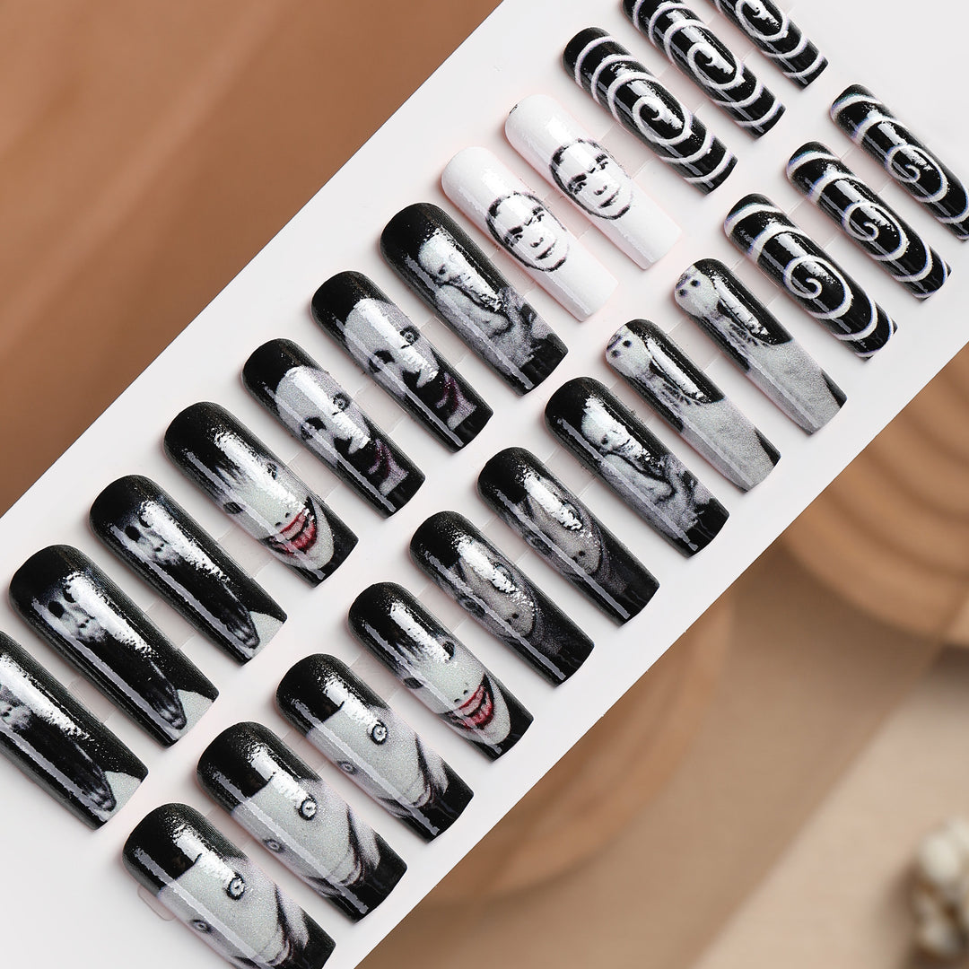 Creative nail art set with spooky design motifs Kalsten