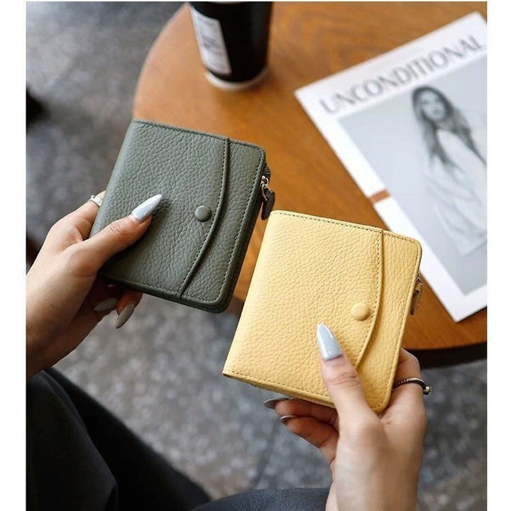 Textured Leather Zippered Coin Wallet Kalsten