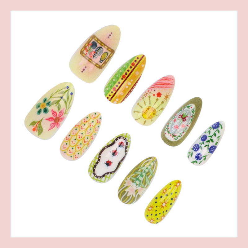 Nail art set with elaborate floral and colorful design Kalsten