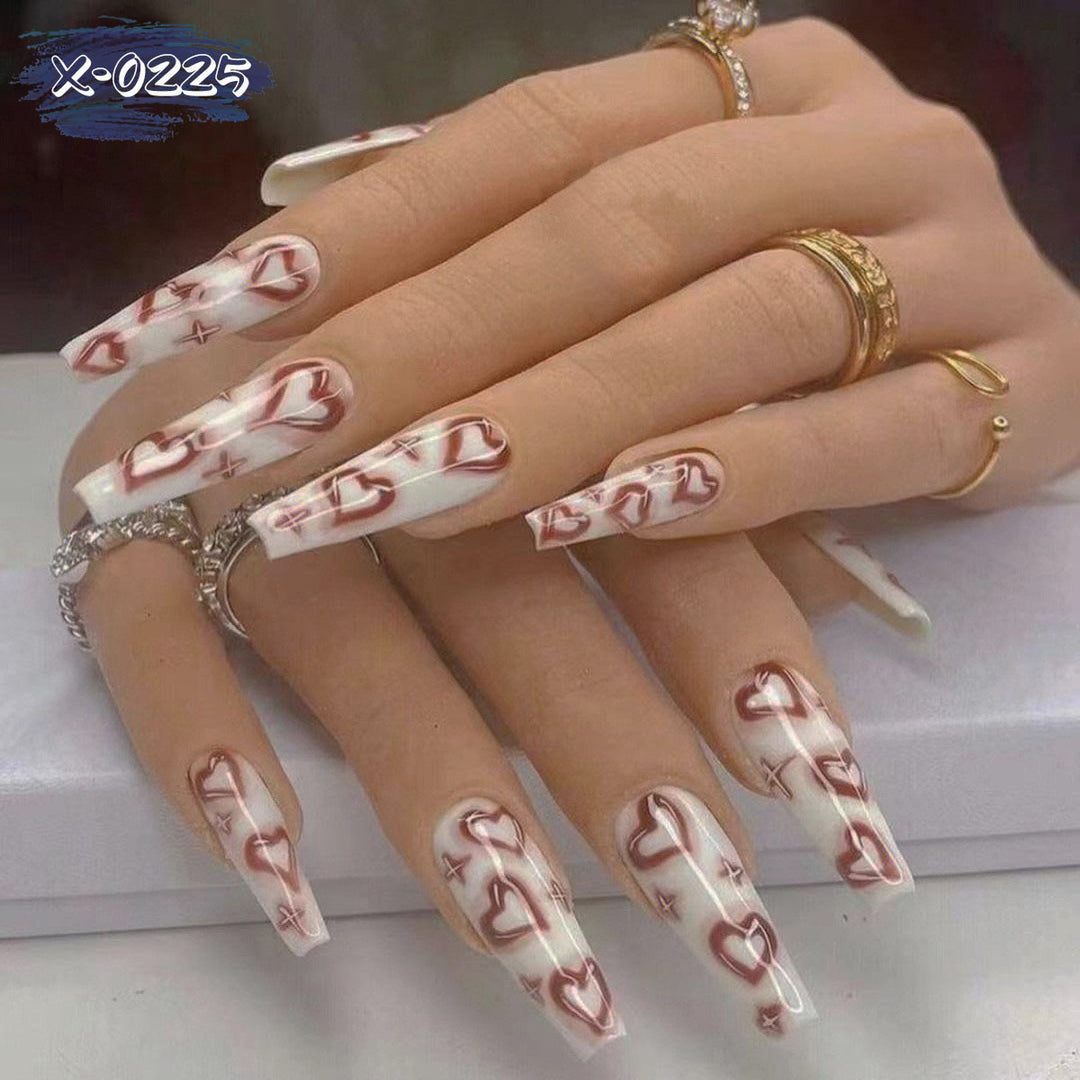 Romantic Heart-Patterned Nail Art Kit