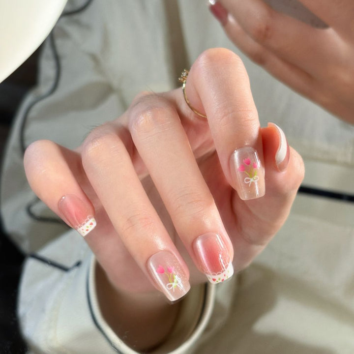 Artificial Nails in Stylish Ombre Design Kalsten