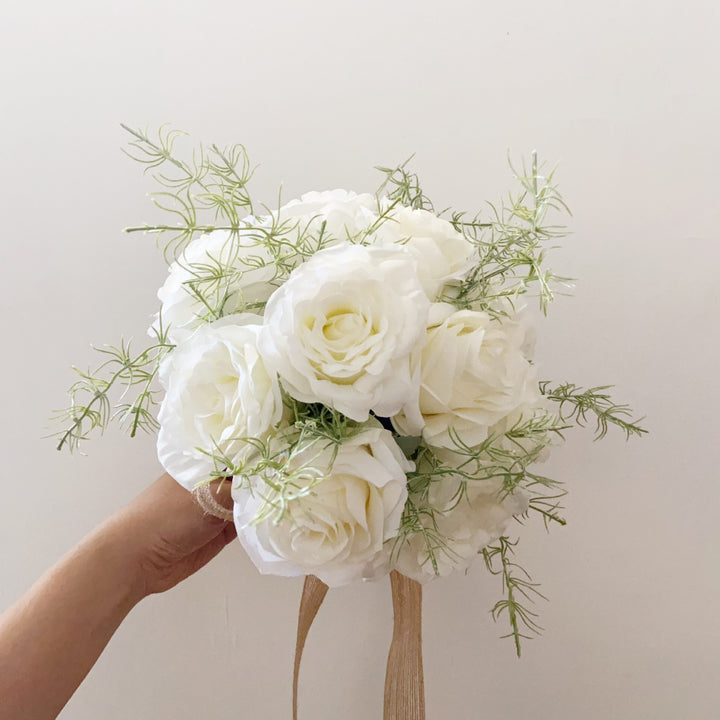 Elegant Floral Handheld Bouquet