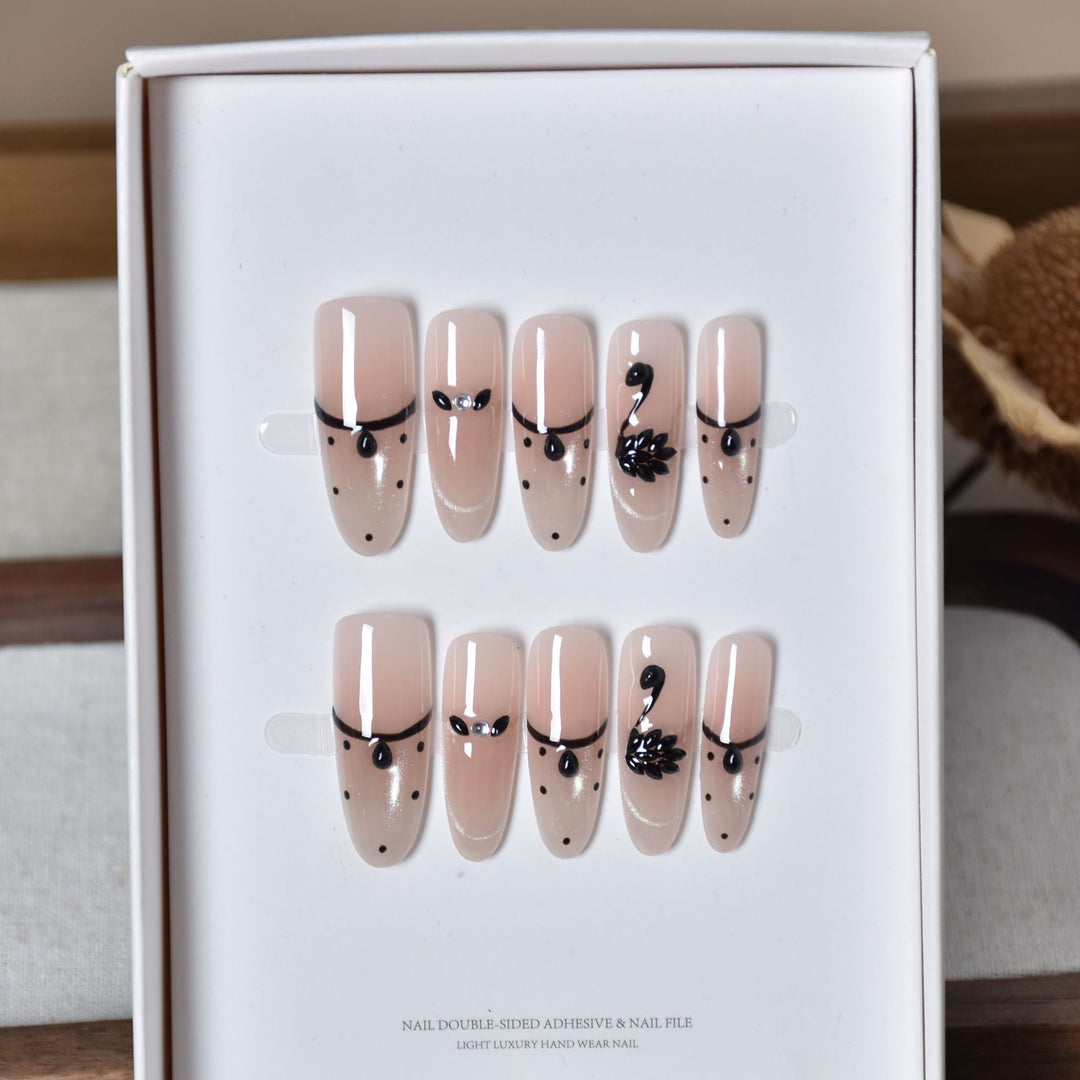 Premium Artistic Press-On Nail Set Kalsten