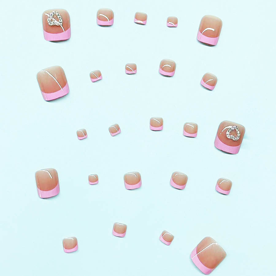 Nail art set with elegant heart accents Kalsten