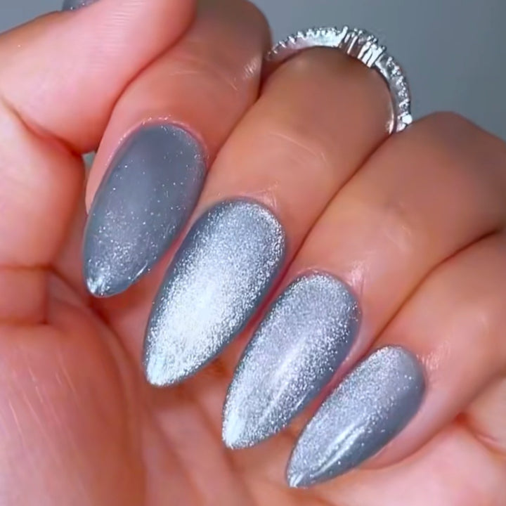 Artificial nails with metallic and glittery finish Kalsten
