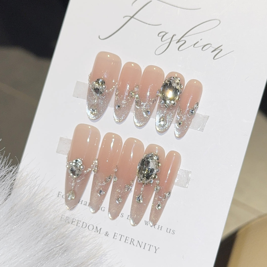 Glamorous artificial nail tips with rhinestone accents Kalsten