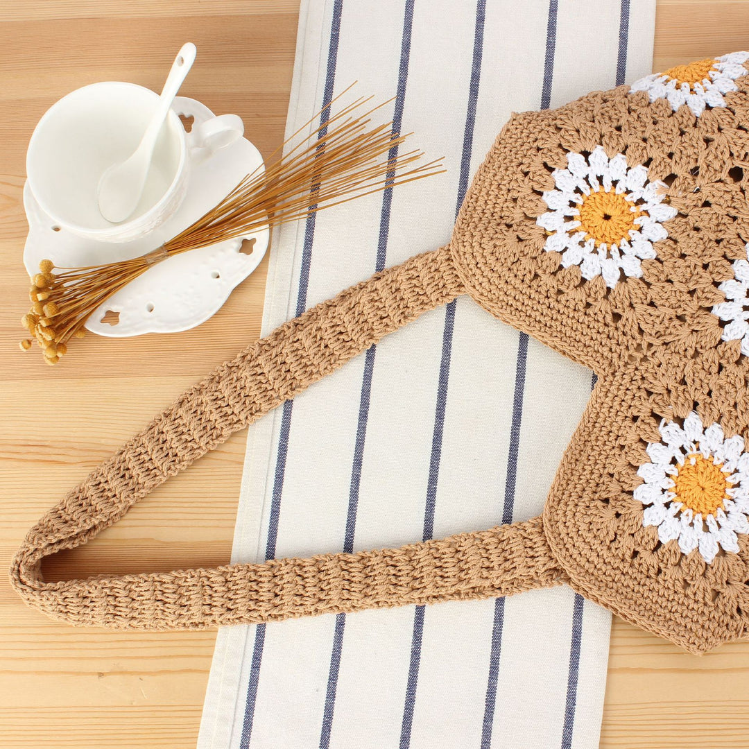 Crochet shoulder bag with floral designs Kalsten