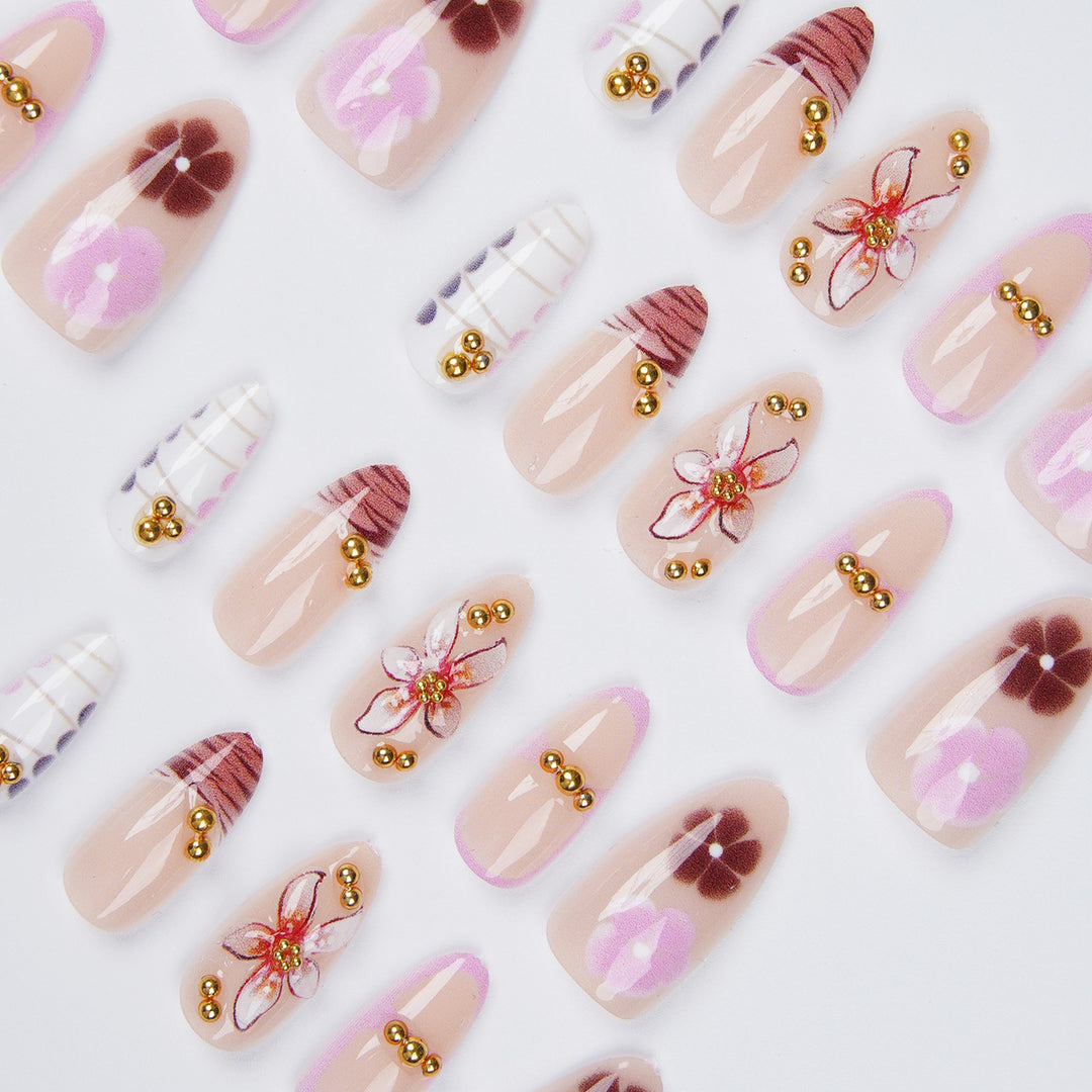 Glamorous artificial nails Kalsten